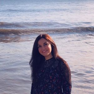 Meet your Posher, Aviva